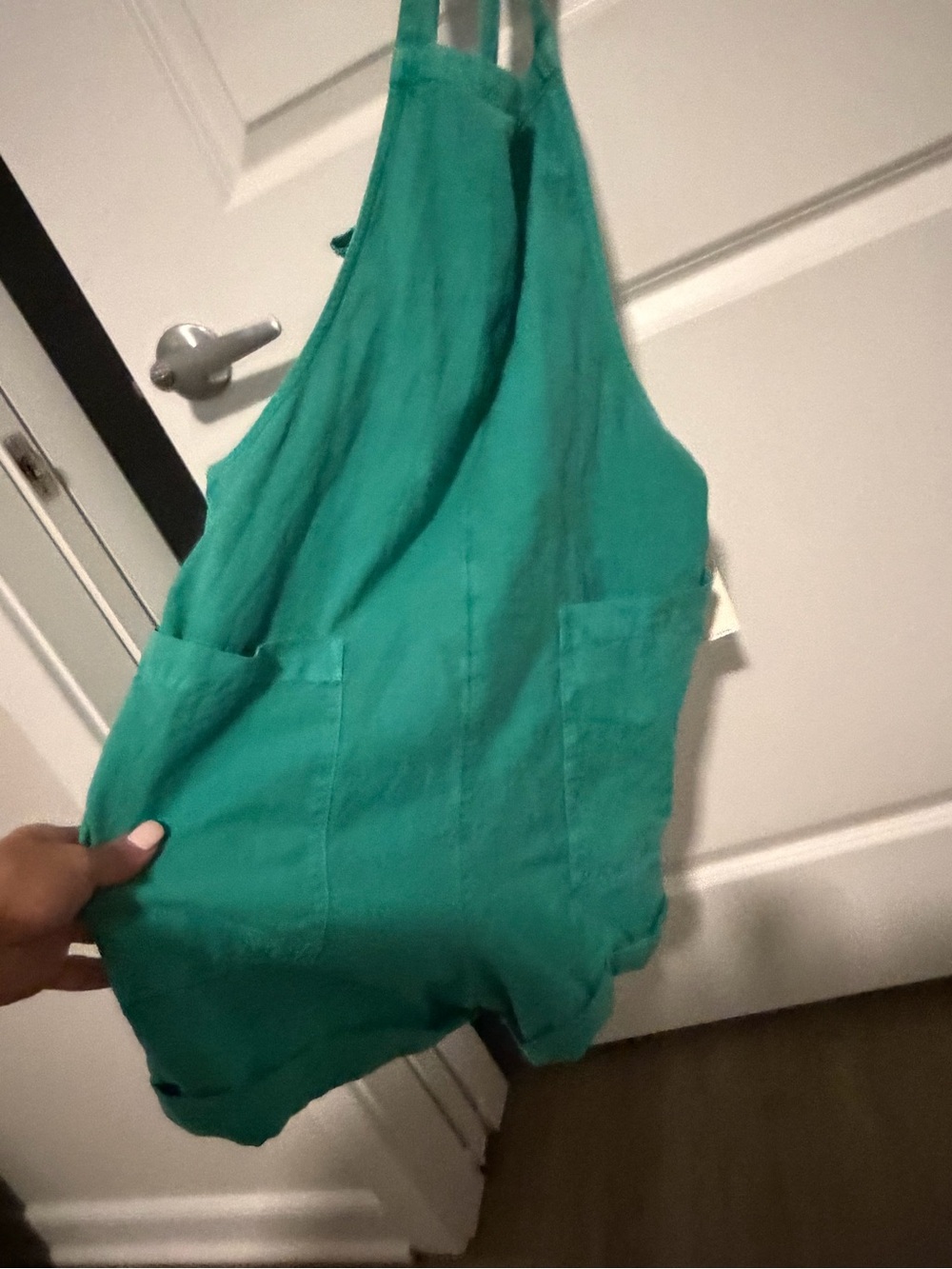 Clothing tag image